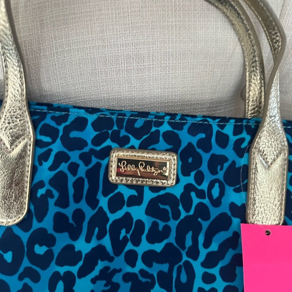 NWT Lilly Pulitzer Evita Tote Bag Oyster Bay My Favorite Spot Leopard Cheetah - Picture 3 of 5